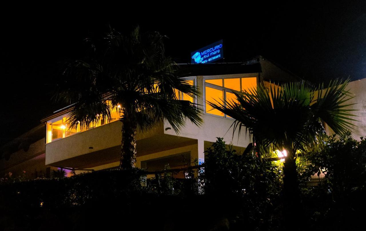 Hotel Mercurio Sul Mare - Fish Restaurant And Private Beach Capo Vaticano Exterior foto